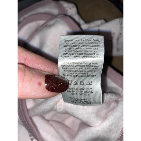 NWT Calvin Klein Jeans Pink Purple Logo Girls 3T Long Sleeve Front Zip Hoodie - Picture 9 of 10